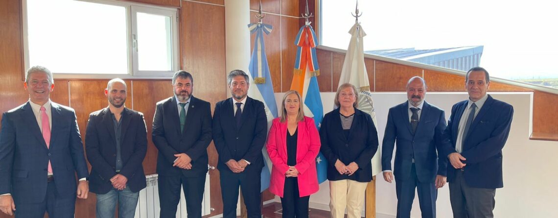 José Roberto Sappa, Presidente Electo, junto a ministros del Foro