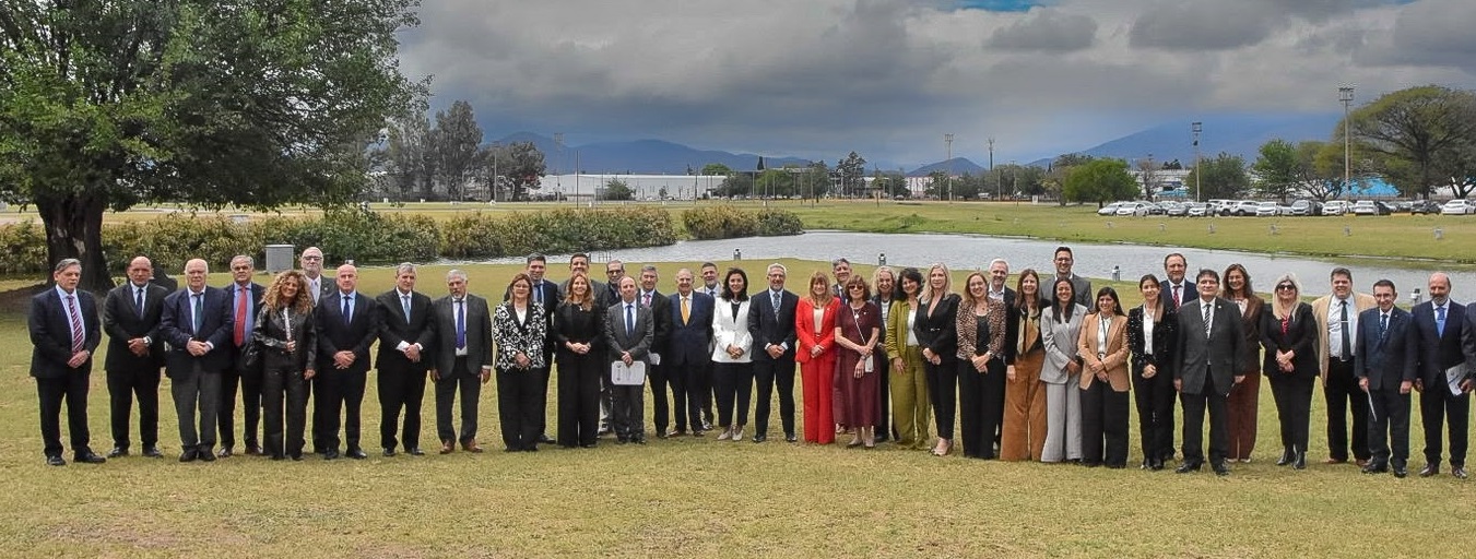 Autoridades judiciales durante la reunión de JUFEJUS realizada en Salta